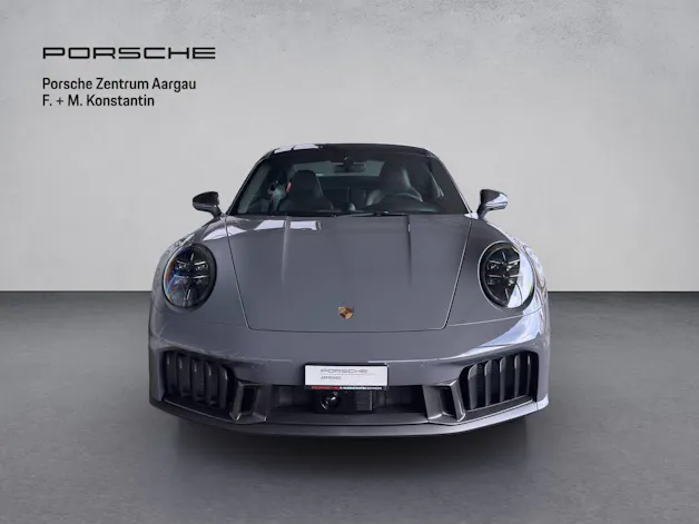 Porsche 911 Carrera 4 GTS