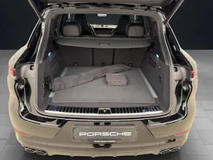 Porsche Cayenne E-Hybrid Black Edition