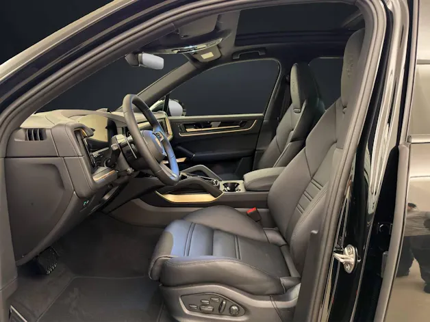 Porsche Cayenne E-Hybrid Black Edition