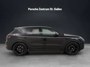 Porsche Cayenne E-Hybrid Black Edition