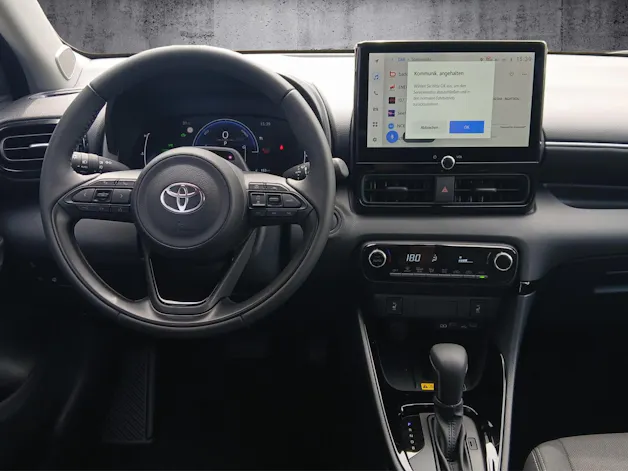Toyota Yaris 1.5 VVT-i HSD Trend