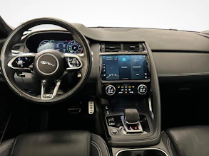 https://vehicle.imgix.net/4398253/fc43342c-2da0-472f-abea-e4ddd006153b.jpg