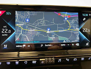 https://vehicle.imgix.net/4398260/03d25b96-56ec-4c4d-ab3b-a2c6b4a04487.jpg