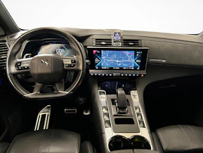 https://vehicle.imgix.net/4398260/82f7effa-3693-4579-82f7-91e5ff290820.jpg
