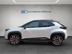 Toyota Yaris Cross 1.5 VVT-i HSD Premium AWD-i