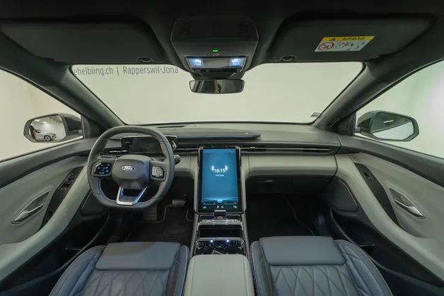 Ford Explorer Extended Range Premium AWD