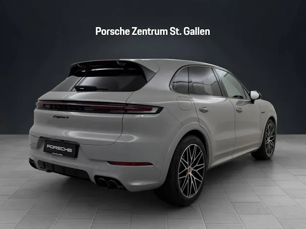 Porsche Cayenne S E-Hybrid Black Edition