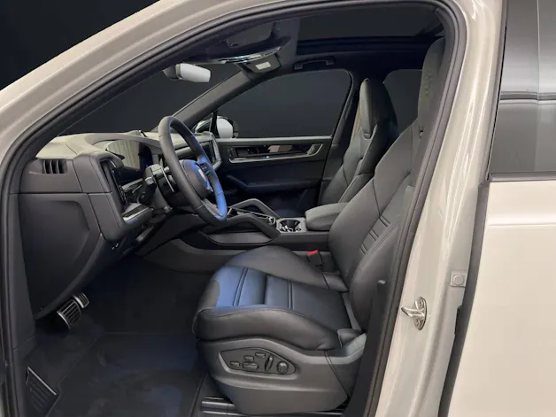 Porsche Cayenne S E-Hybrid Black Edition