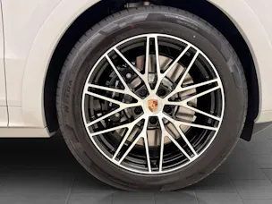 Porsche Cayenne S E-Hybrid Black Edition