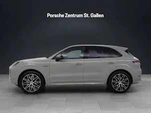 Porsche Cayenne S E-Hybrid Black Edition