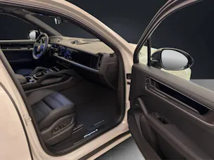 Porsche Cayenne S E-Hybrid Black Edition