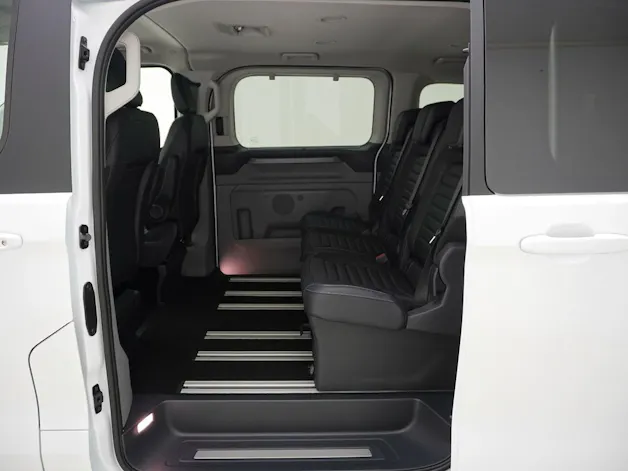 Ford Tourneo Custom L2 2.5 Plug-in-Hybrid Titanium X