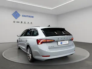 Škoda Octavia Combi 2.0 TDI DSG Style 4x4
