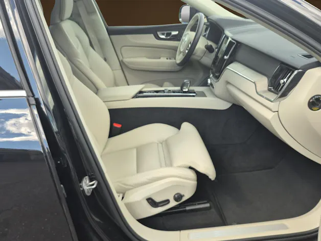 Volvo XC60 2.0 B4 MH Plus Bright AWD