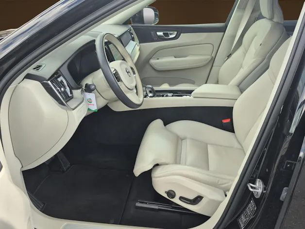 Volvo XC60 2.0 B4 MH Plus Bright AWD