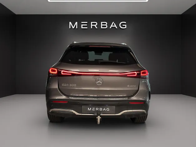 Mercedes-Benz EQA 300 AMG Line 4Matic