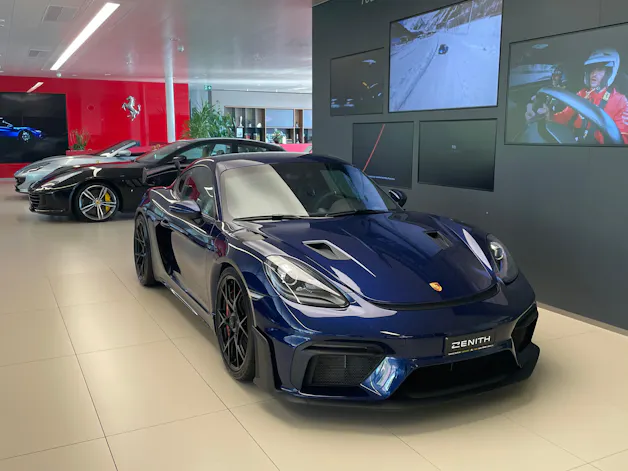 Porsche 718 Cayman GT4 RS PDK