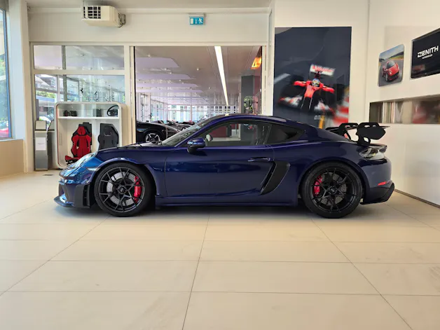 PORSCHE 718 Cayman GT4 RS PDK