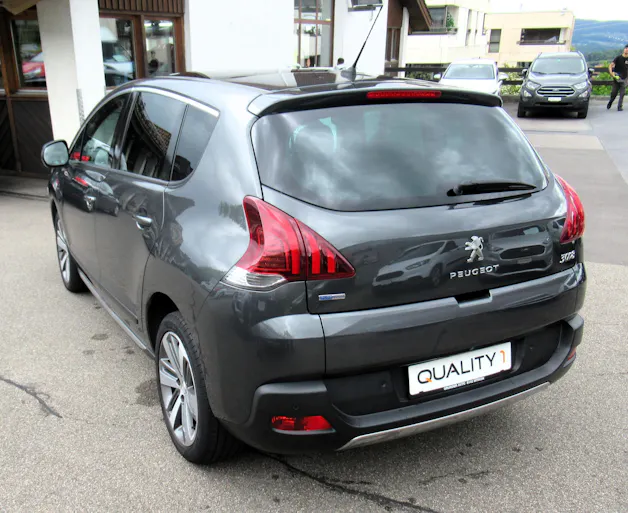 Peugeot 3008 1.2 Pure Tech Féline