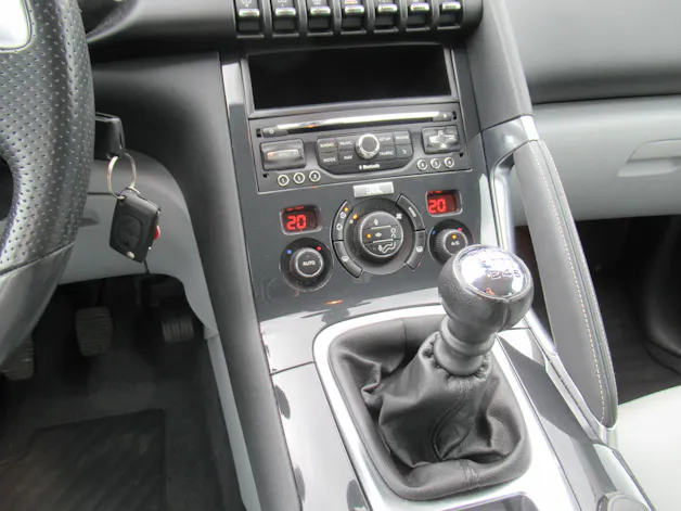 Peugeot 3008 1.2 Pure Tech Féline