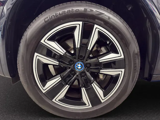 BMW iX3 M Sport