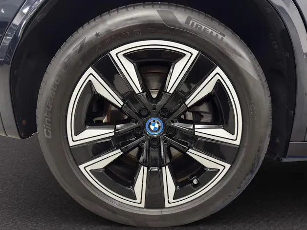 BMW iX3 M Sport