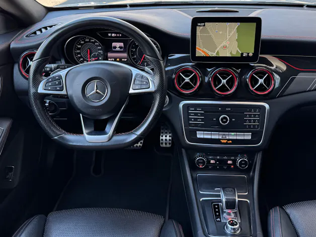 Mercedes-Benz CLA Shooting Brake 45 AMG 4Matic Speedshift