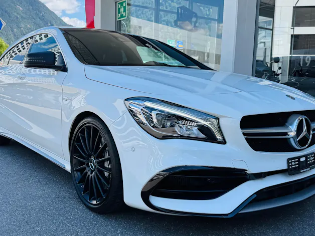 Mercedes-Benz CLA Shooting Brake 45 AMG 4Matic Speedshift