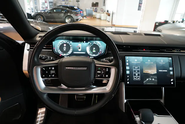 Land Rover Range Rover LWB P460e Si6 PHEV Autobiography Automatic