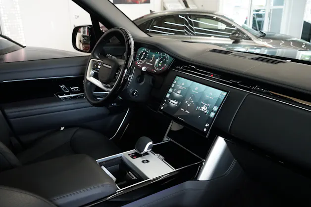 Land Rover Range Rover LWB P460e Si6 PHEV Autobiography Automatic