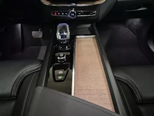VOLVO XC60 2.0 T6 TE Plus Dark eAWD