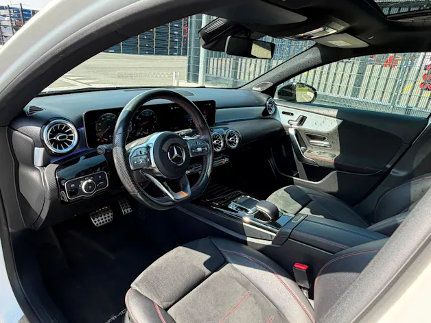 Mercedes-Benz A 200 AMG Line 7G-DCT