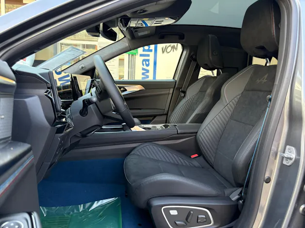 RENAULT Rafale 1.2 E-Tech Plug-in Hybrid 300 4x4 Atelier Alpine