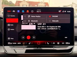 VW Golf GTI 2.0 TSI DSG 325 PS EDITION 50 *** AKRAPOVIC & 5 JAHRE VW WERKSGARANTIE ***
