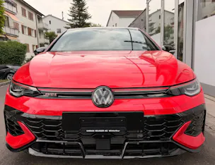 VW Golf GTI 2.0 TSI DSG 325 PS EDITION 50 *** AKRAPOVIC & 5 JAHRE VW WERKSGARANTIE ***