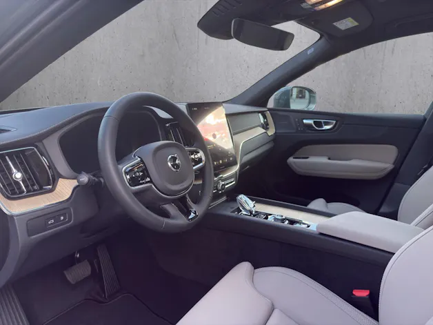 VOLVO XC60 T6 eAWD PluginHybrid Ultra Bright Geartronic