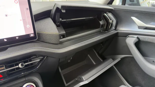 Škoda Kodiaq DY 2.0TSI 204PS 7DSG4x4 2000ccm 204PS/150kW 4 Zylinder TSI Benzin