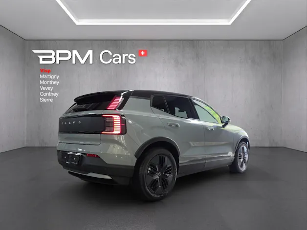 Volvo EX30 Cross Country P8 69 kWh AWD Plus