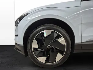 Volvo EX30 E60 Twin Plus Performance AWD