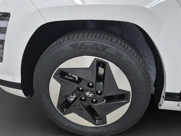 HYUNDAI Kona 65,4 kWh Electric Amplia
