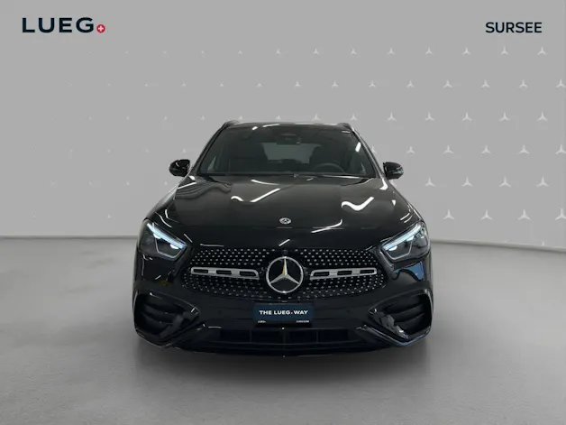 Mercedes-Benz GLA 250 4Matic 8G-DCT Swiss Star