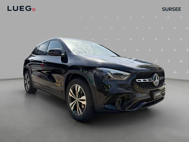 Mercedes-Benz GLA 200 Night Star 7G-DCT