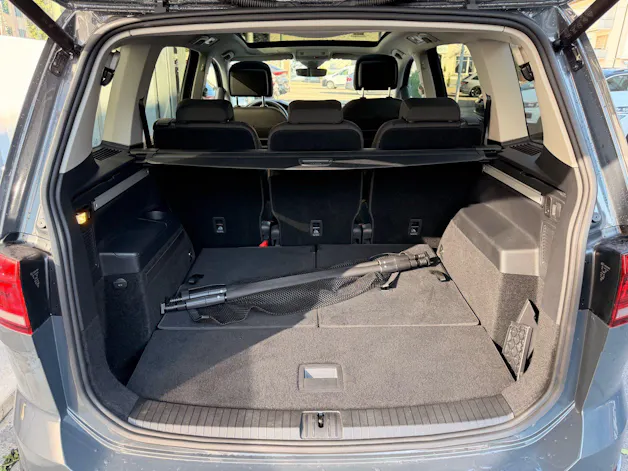 VW Touran 1.5 TSI DSG HIGHLINE R-LINE *** PANORAMAGLASDACH & 7-SITZER ***