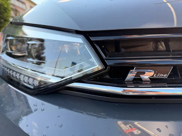 VW Touran 1.5 TSI DSG HIGHLINE R-LINE *** PANORAMAGLASDACH & 7-SITZER ***