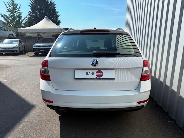 Škoda Octavia Combi 2.0 TDI Ambition DSG