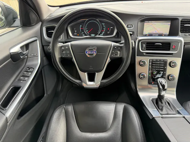 Volvo V60 3.0 T6 Summum AWD