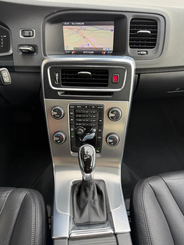 Volvo V60 3.0 T6 Summum AWD