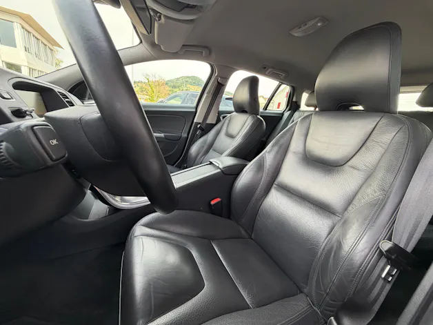 Volvo V60 3.0 T6 Summum AWD