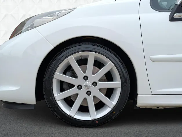 Peugeot 207 1.6 16V Turbo GTi