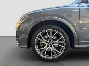 Audi Q3 40 TDI S line quattro S-tronic